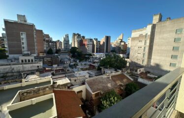 Departamento en Primero de Mayo al 1400