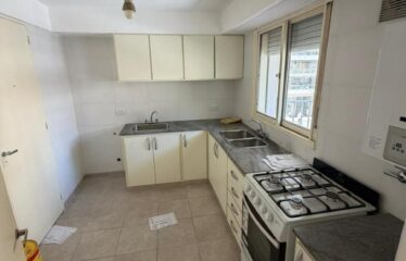 Departamento en Montevideo al 1700