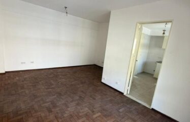 Departamento en Montevideo al 1700