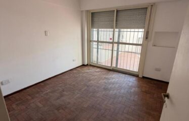 Departamento en Montevideo al 1700