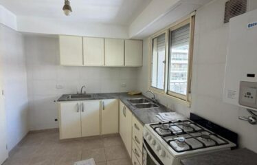 Departamento en Montevideo al 1700