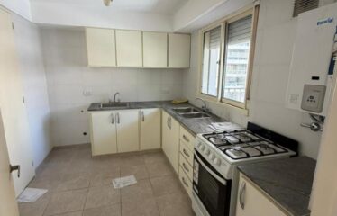 Departamento en Montevideo al 1700