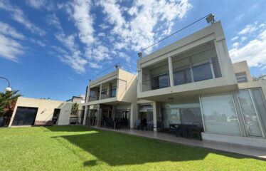 Casa en Puerto Roldán