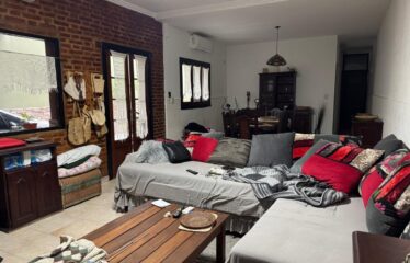 Casa en Juan Manuel de Rosas al 3100