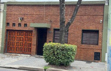 Casa en Juan Manuel de Rosas al 3100