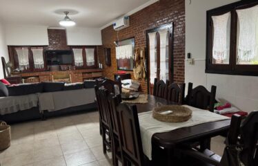 Casa en Juan Manuel de Rosas al 3100