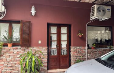 Casa en Juan Manuel de Rosas al 3100
