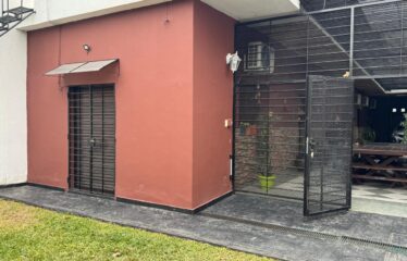 Casa en Juan Manuel de Rosas al 3100