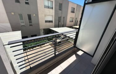 Departamento monoambiente en Alem al 2400