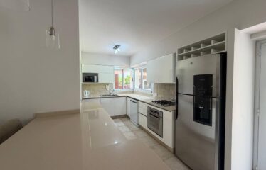 Casa en Cadaqués, Funes Hills