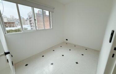 Departamento en Laprida al 500