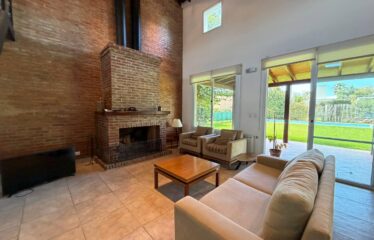 Casa en Miraflores, Funes Hills