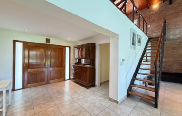 Casa en Miraflores, Funes Hills