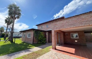 Casa en Miraflores, Funes Hills