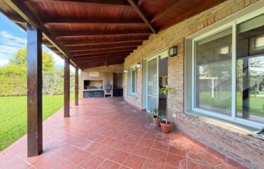 Casa en Miraflores, Funes Hills