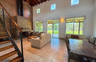 Casa en Miraflores, Funes Hills