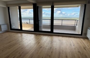 Departamento en Av. Libertad al 100