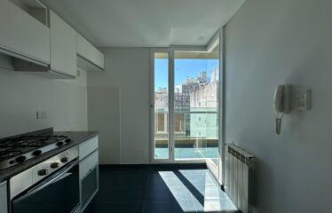 Departamento en Brown al 2000