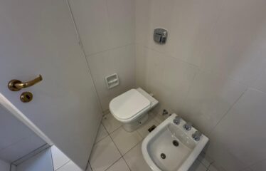 Departamento en Brown al 2000