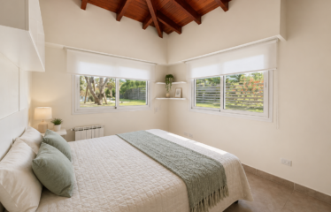 Casa en Miraflores, Funes Hills