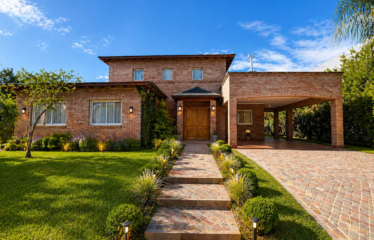 Casa en Miraflores, Funes Hills