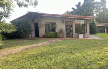 Casa en Las Nueces al 1900, Funes