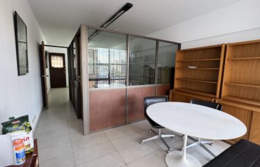 Oficina en Pasaje Araya 600