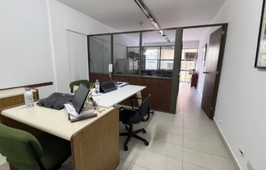 Oficina en Pasaje Araya 600