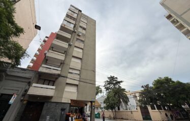 Departamento en 3 de Febrero al 2000