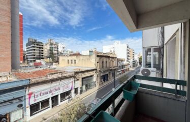 Departamento en Maipú al 1200