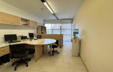 Oficina en Pasaje Araya 600