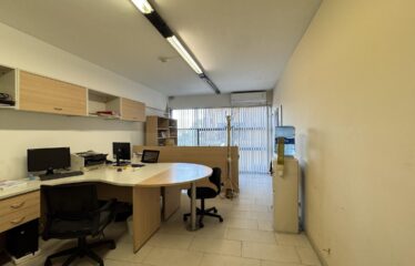 Oficina en Pasaje Araya 600