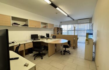 Oficina en Pasaje Araya 600
