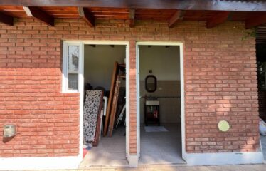 Casa en Esteban de Luca al 1600, Funes