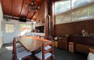 Casa en Esteban de Luca al 1600, Funes