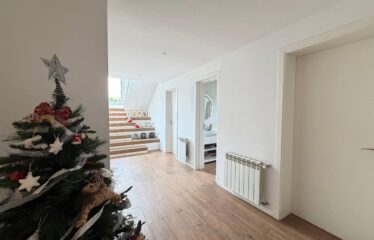 Casa en Miraflores, Funes Hills
