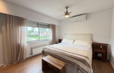 Casa en Miraflores, Funes Hills