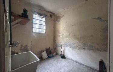 Departamento de pasillo en Dean Funes al 1200
