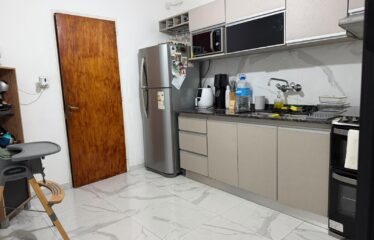 Departamento en Maipú al 2000