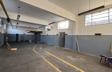 Galpón en Valentín Gómez al 1600