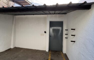 Galpón en Valentín Gómez al 1600