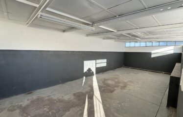 Galpón en Valentín Gómez al 1600