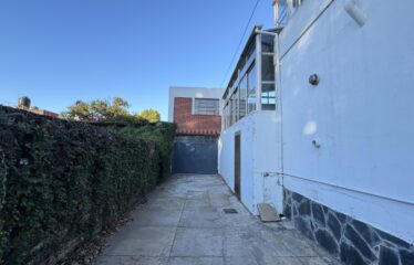 Galpón en Valentín Gómez al 1600