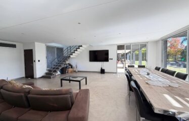 Casa en Miraflores, Funes Hills