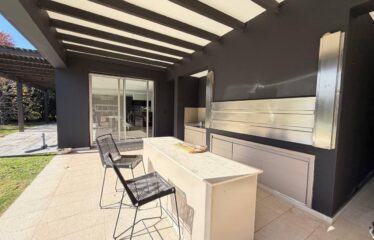 Casa en Miraflores, Funes Hills
