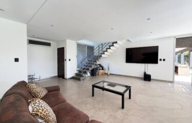 Casa en Miraflores, Funes Hills