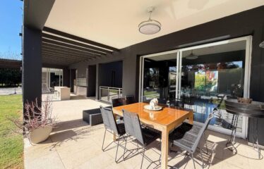 Casa en Miraflores, Funes Hills