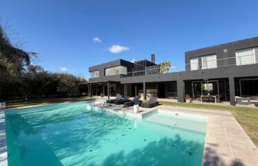 Casa en Miraflores, Funes Hills
