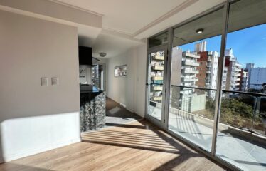 Departamento en Alem al 1500