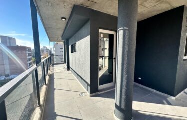 Departamento en Alem al 1500